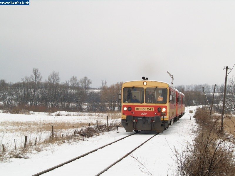 Bzmot 243 Disjen bejrati jelzjnl fot