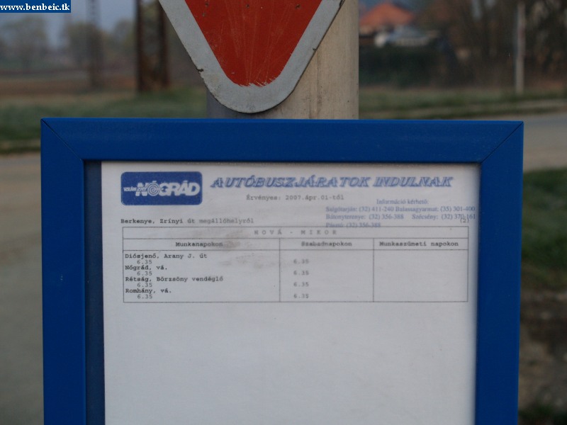Bár elég sűrűn indulnak buszok a faluból, erre a részre csak egy járat jön el. kép Buszmenetrend fotó