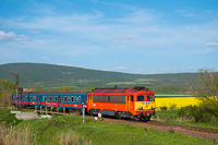 The MÁV-START 418 115 seen between Szurdokpüspöki and Apc-Zagyvaszántó