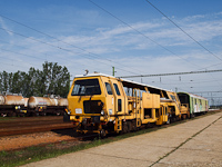 The KIAG-632 point and track grinding machine built by the Hungarian sub of Plasser&Theurer at Sajóecseg station