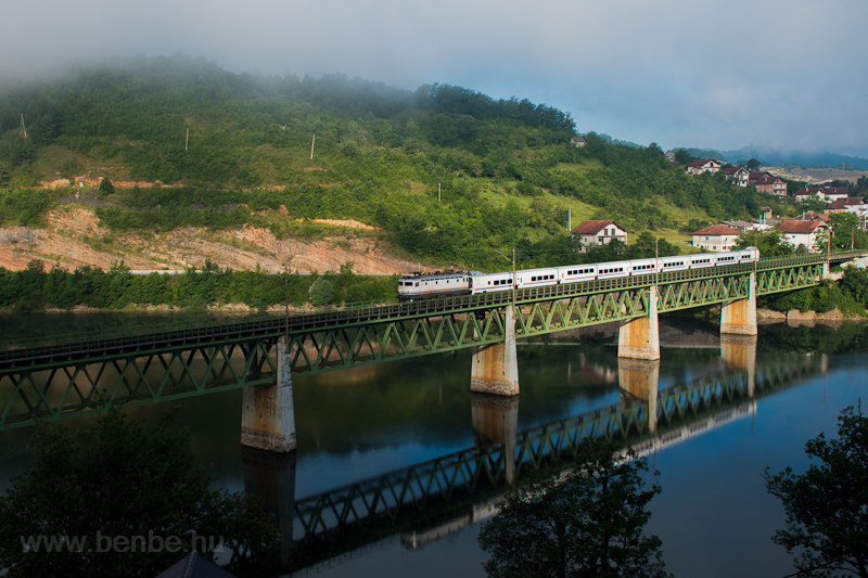 An unidentified ŽFBH 441  seen between Čelebići and Konjic photo