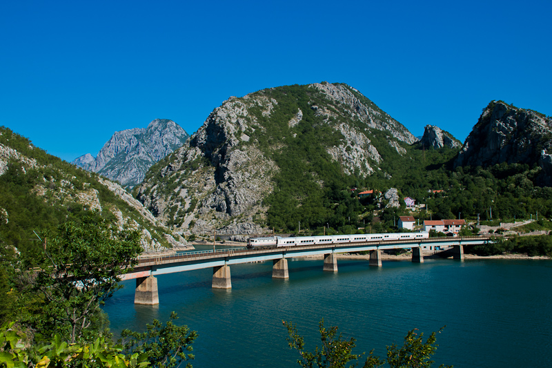 An unidentified ŽFBH 441  seen between Drežnica Stara and Drežnica photo