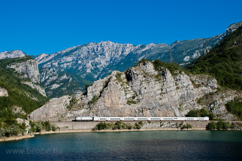 An unidentified ŽFBH 441 seen hauling a Talgo-trainset between Jablanica and Drežnica near Grabovica-viadukt photo