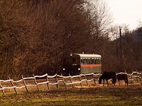 The Kirlyrti Erdei Vast M06-401 "Toby" railcar seen between Kirlyrt-als and Kirlyrt