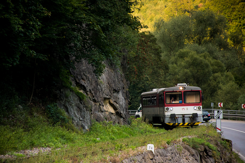 The ŽSSK 813 021-7 seen between Kra'lovany zastvka and Kral’ovany photo