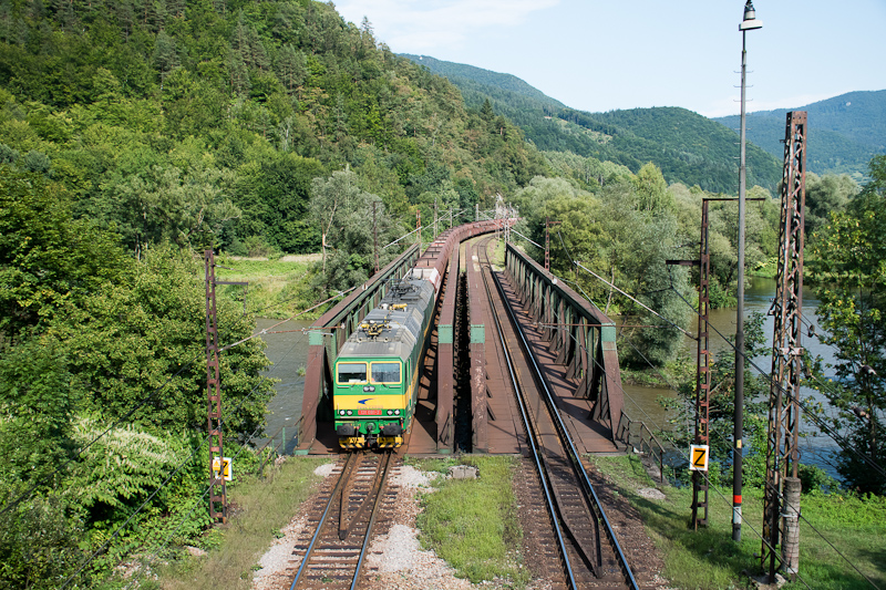 The ZSSK Cargo 131 081-2 seen between Stankovany and Kral’ovany photo