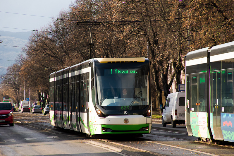 A MVK (Miskolci Vrosi Kzlekedsi) Zrt. Škoda 26T 625 Kroly utca s Gyula utca kztt fot