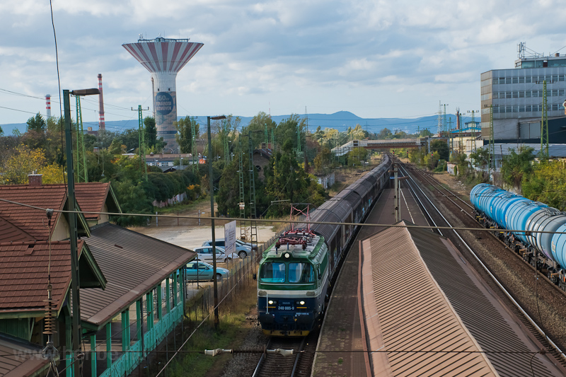 A ZOS (Železničn opravovne a strojrne Zvolen) 240 005-9 Laminatka Pestszentlőrinc llomson fot