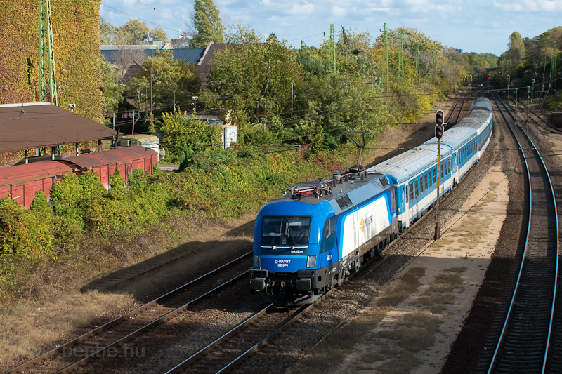 Az Akiem - MV Rail Tours 182 574 Taurus Pestszentlőrinc llomson fot