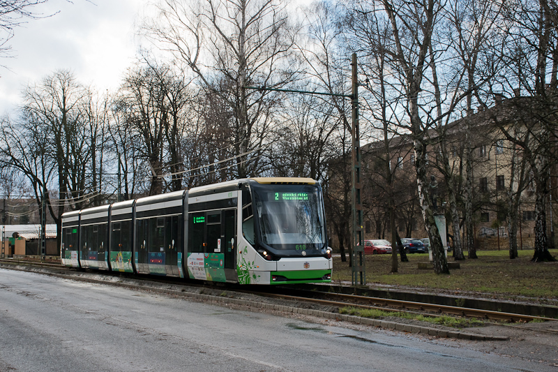 A MVK (Miskolci Vrosi Kzlekedsi) Zrt. Škoda 26T 610 a vasgyri hurokban a 2-es vonalon fot