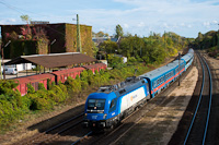 The Akiem - MV Rail Tours 182 565 Siemens ES64U2/Taurus seen at Pestszentlőrinc railway station