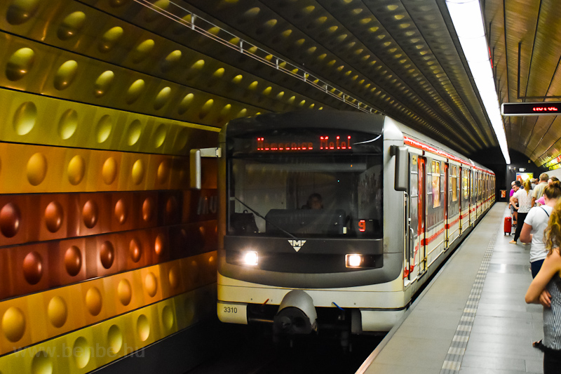 Prágai metró fotó
