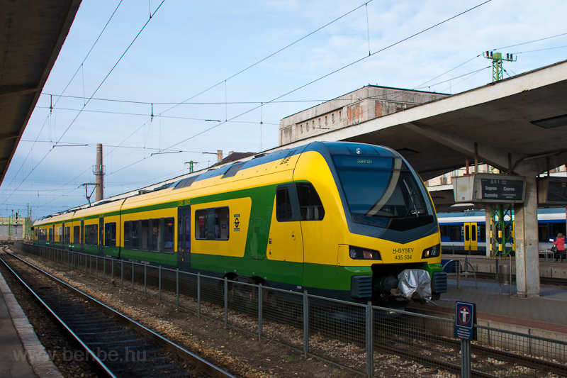 A GYSEV 435 504 plyaszm Stadler FLIRT3 Győr llomson fot