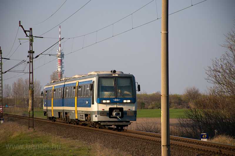 The MÁV-START 416 035 seen  picture
