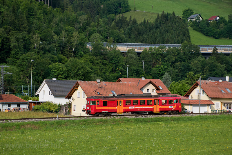 The Sihltal Zrich Uetliberg Bahn BDe 4/4 93 - Steiermarkbahn ET15 - 94 81 4481 015-7 seen between Guggenbach Warthkogelsiedl and belbach Vormarkt photo