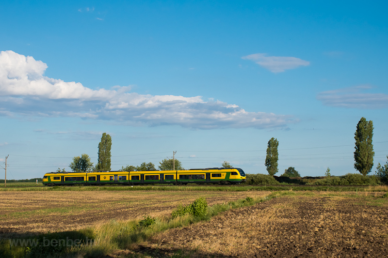 The GYSEV 435 503 seen betw photo