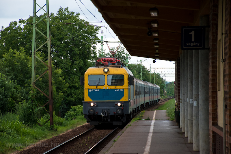 The MÁV-START 432 291 seen  picture