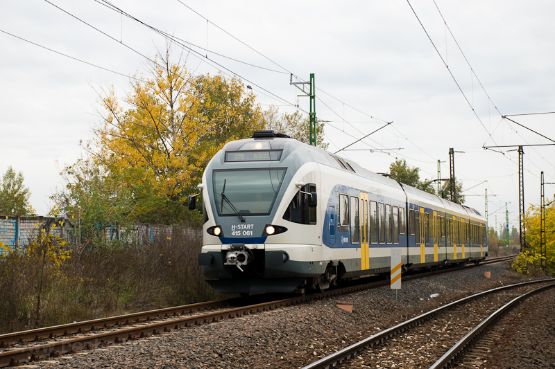 The MV-START 415 061 seen between Angyalfld and jpalota photo