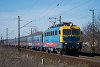 A MÁV-START 432 243 Szemeretelep megállóhelyen Fecske-ingával