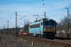 A MÁV-START 630 143 Szemeretelep megállóhelyen üres konténerszállító tehervonattal