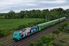 A MÁV-START 480 002 <q>Nemzetközi Eucharisztikus Kongresszus-TRAXX</q> Győrszentiván és Győr-Gyárváros között RaaberCity Intercity vonatával