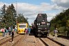 A ŽSR 555 3008 és a ČD 814 230-9 Vrbovce állomáson