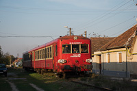 The Regio Calatori 95 53 5 57 0672-7 seen between Berzovia and Bocsa Romana hc.