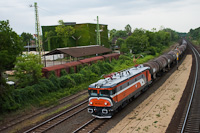 A MMV 600 002-4 Pestszentlőrinc állomáson tartálykocsikból álló tehervonatával