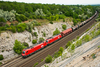 The ÖBB 1116  019-1 and the 1116 073-8 seen between Bicske and Szár