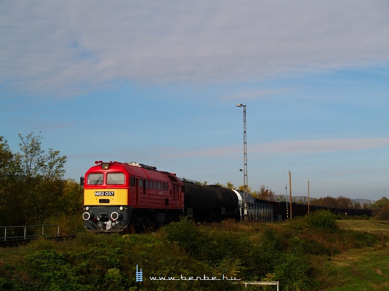 M62 057 érkezik Villány felõl Magyarbólyba fotó