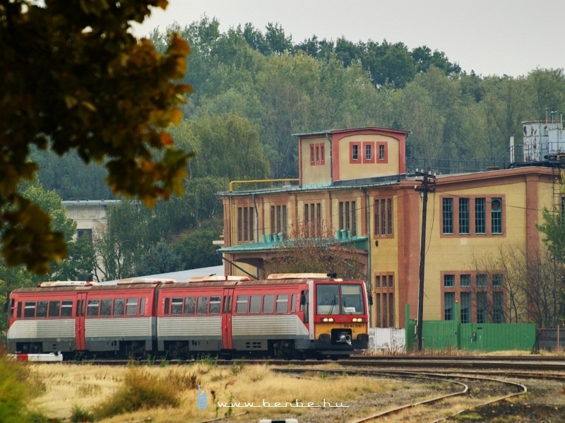 The 6341 016-1 at Mak station photo