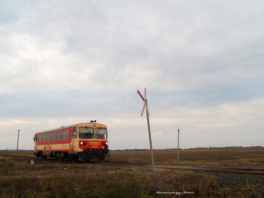 The Bzmot 194 between Kisszns and Kondoros photo