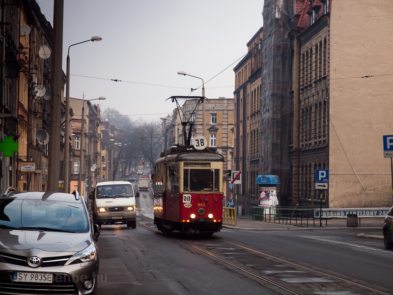 After the previous day's light came the realization of how ran-down the Silesian industrial area is: the Konstal N type tram looks the best of the many things visible in this photo taken on the route of Bytom tram number 38 at Piekarska street photo