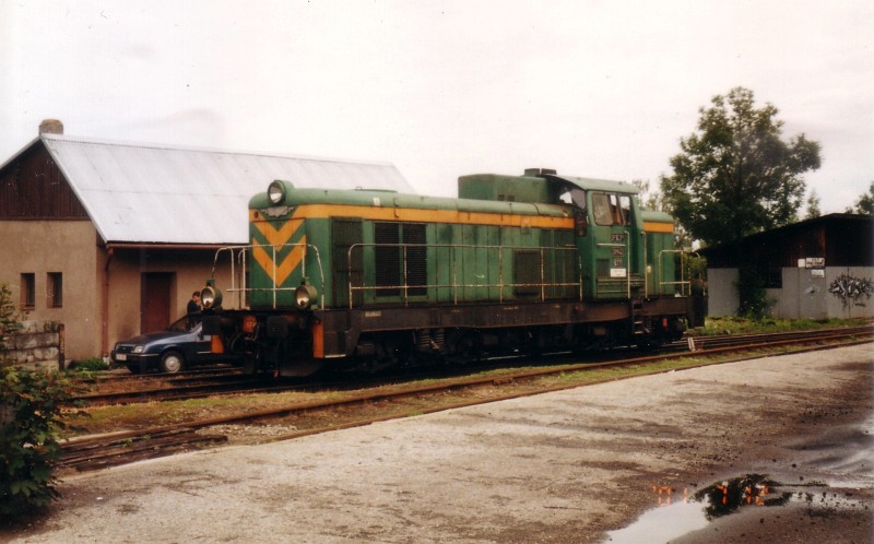 The PKP SM42 677 seen at Zakopane railway station photo