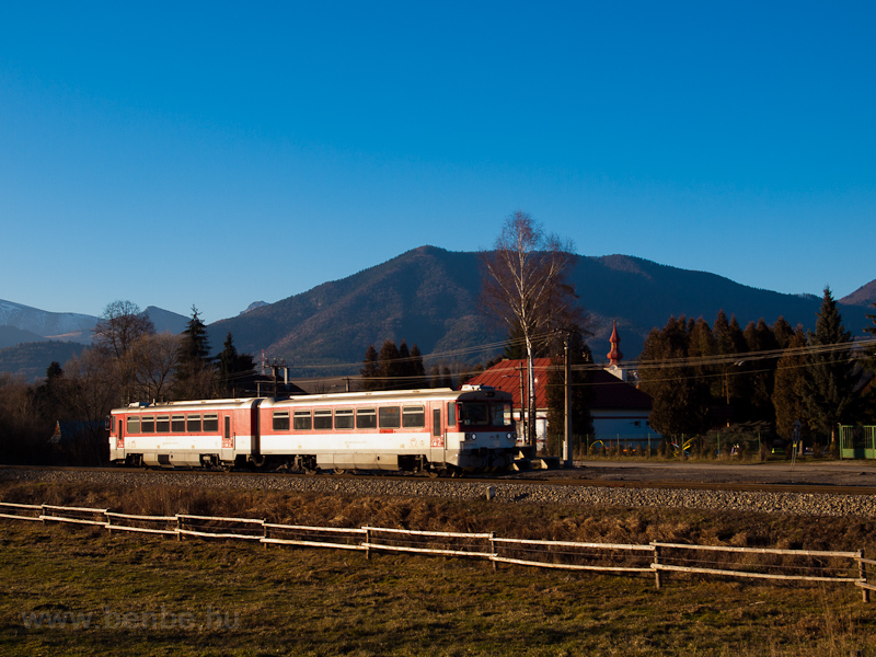 A ŽSSK 913 013-9 Isztebn s rvanagyfalu kztt fot