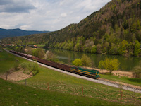 The Slovenske železnice 664 102 seen between Vuhred and Vuhred elektarna