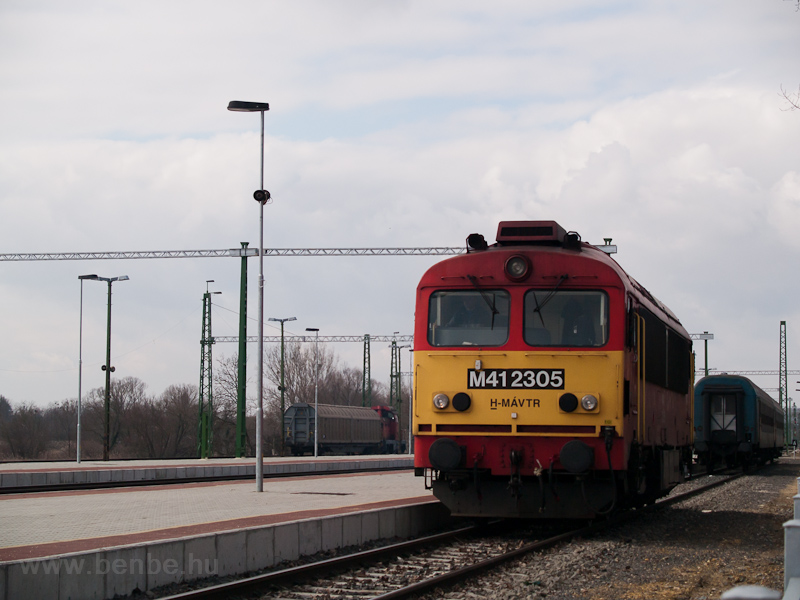 A MV-TR M41 2305 Zalaszentivn llomson fot