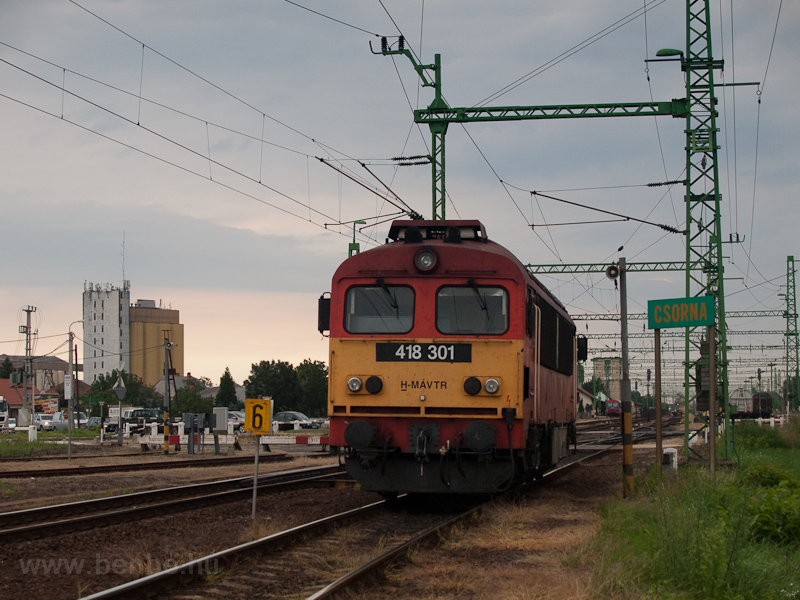 A MÁV-TR 418 301 Csorna állomáson fotó