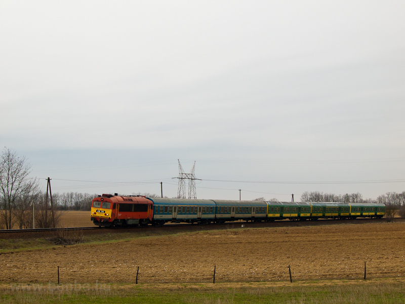 kép A MÁV-TR 418 316 Gecse-Gyarmat és Szerecseny között fotó