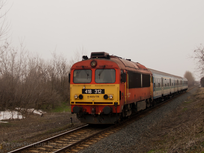 A MV-TR 418 312 Mihlyhza s Mezőlak kztt fot