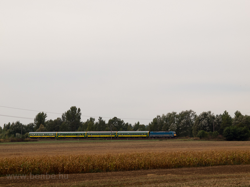 An IC with a TRAXX at Csorn photo