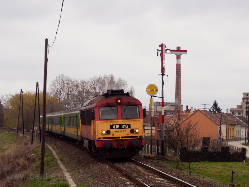 A MV-START 418 316 Ppa s Mezőlak kztt fot