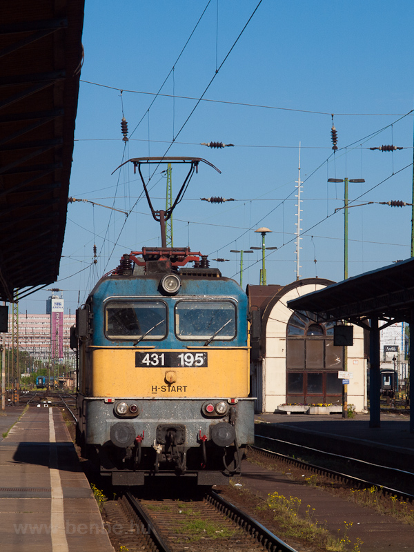 A MV-START 431 195 Budapest-Keleti plyaudvaron fot