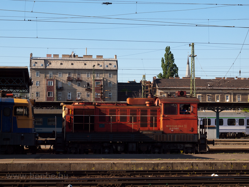 A MV-START 448 419-9 Budapest-Keleti plyaudvaron fot