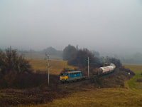 A MÁV-TR V43 1071 Herend és Szentgál között egy tehervonattal