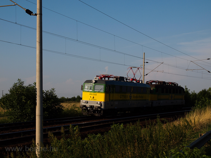 The GYSEV 430 332 seen betw photo