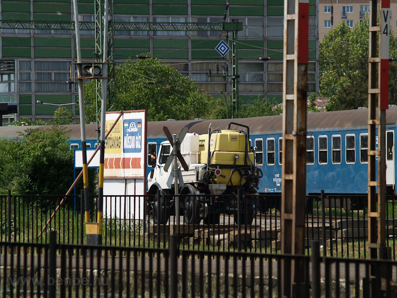 The track weedkiller UNIMOG photo