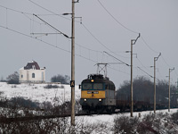 A MÁV V43 1104 Veszprém és Márkó között