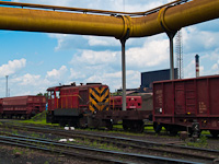 A Dunaferr A23 055 a 721-es pályaudvaron a Kápolnába segít betolni vasérszállító kocsikat