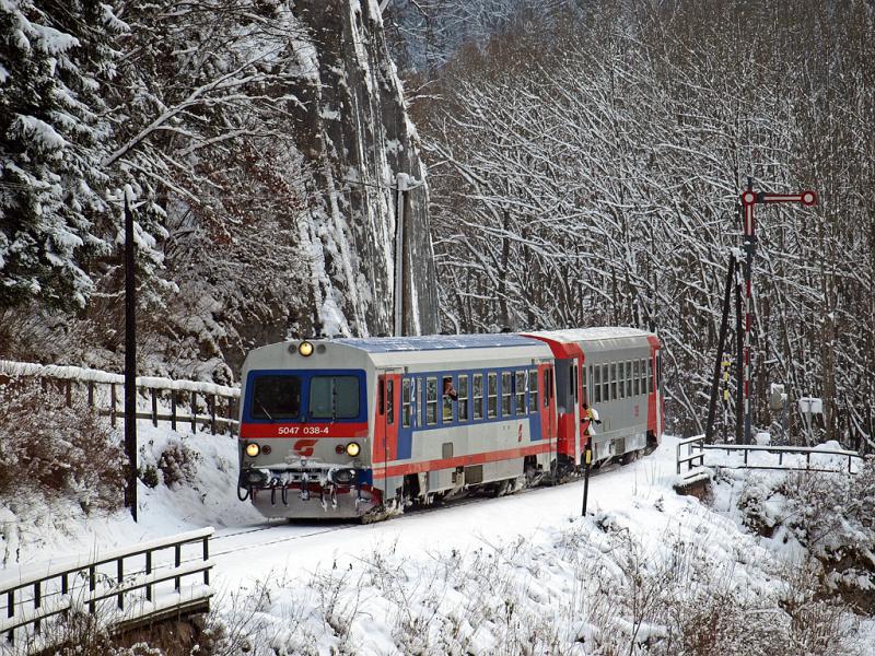 The BB 5047 038-4 at the form entry signal of Freiland photo